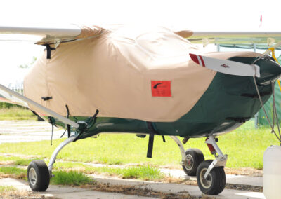 Civil Fixed Wing with Cockpit and Hull Cover